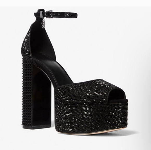MICHAEL Michael Kors Shoes - NIB Michael Michael Kors Maxine Platform Shoes. Size 6.5